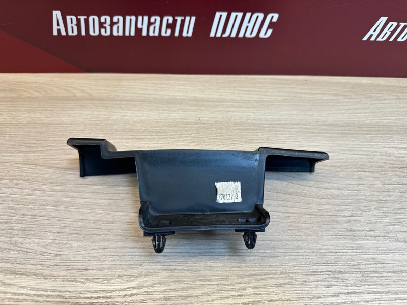 Дефлектор радиатора - фото 5