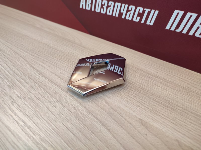 Эмблема крышки багажника - фото 3