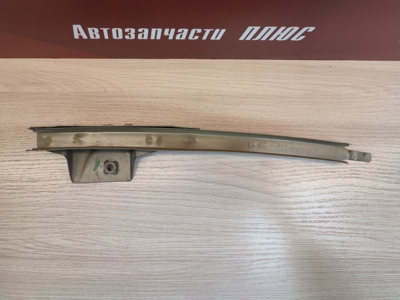 Направляющая стекла двери - фото 2