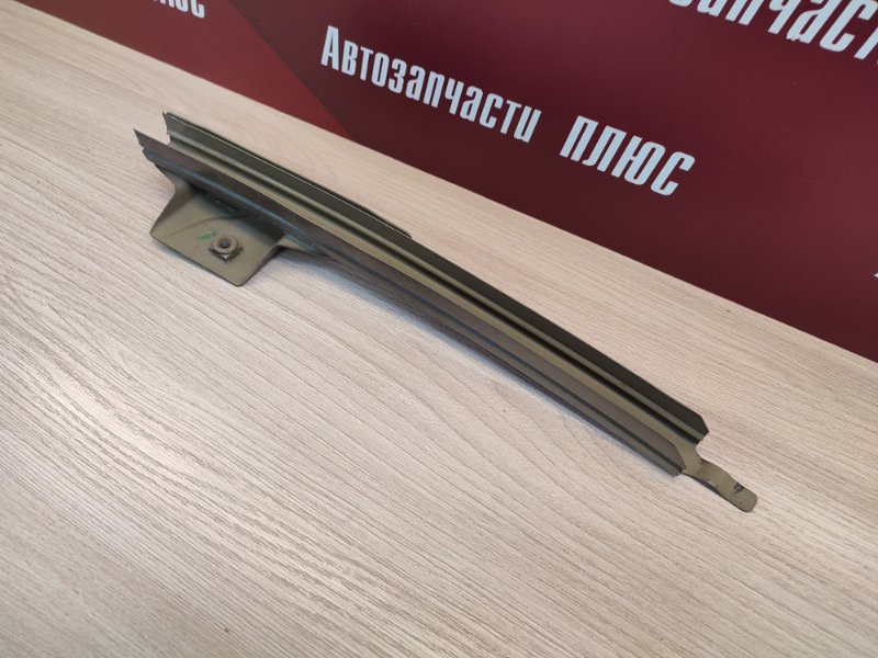 Направляющая стекла двери - фото 3