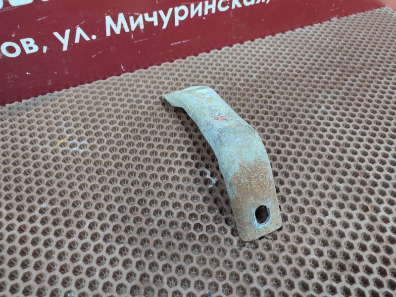 Кронштейн впускного коллектора - фото 4