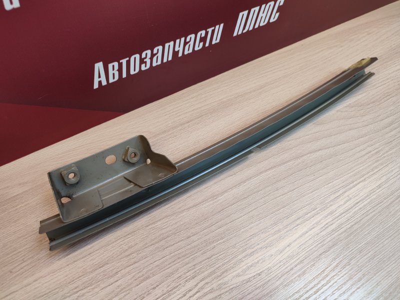 Направляющая стекла двери - фото 4