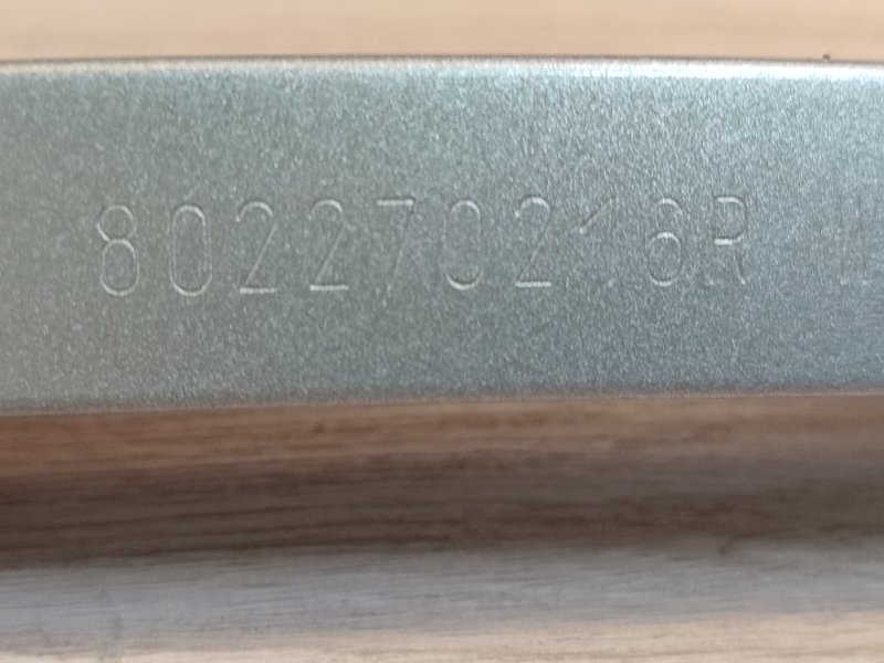 Направляющая стекла двери - фото 7