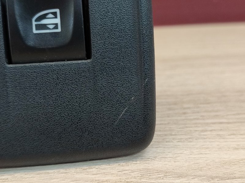 Кнопка стеклоподъемника - фото 3