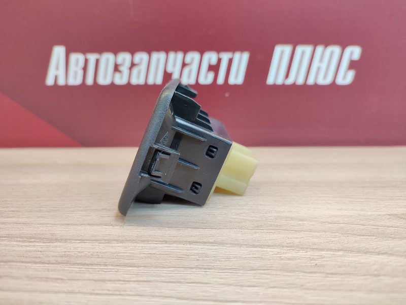 Кнопка стеклоподъемника - фото 8