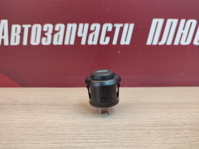 Кнопка открывания багажника - фото 3