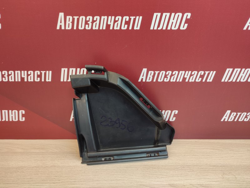 Дефлектор радиатора - фото 1