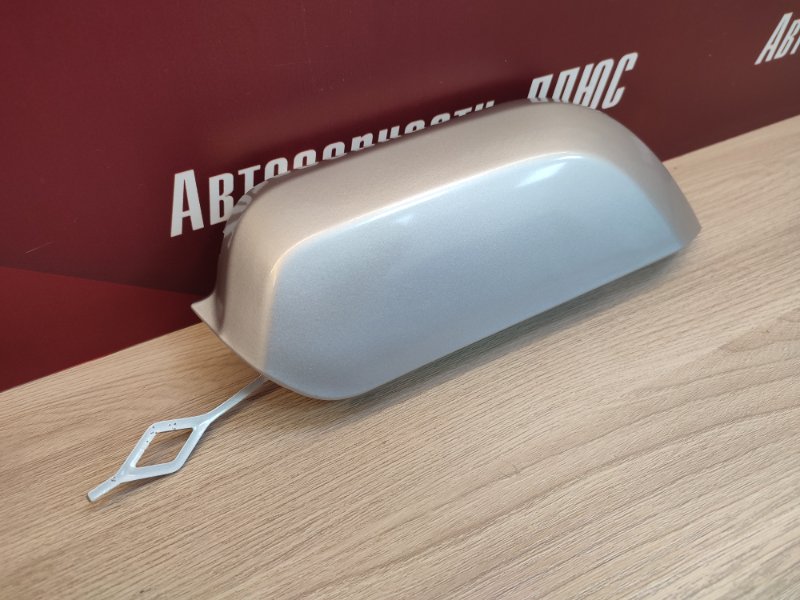 Заглушка буксировочного крюка - фото 4