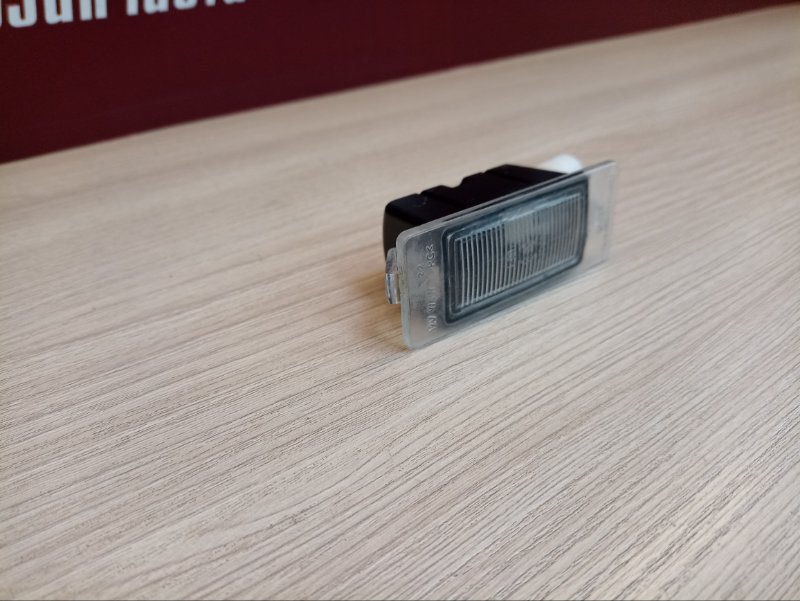 Плафон подсветки номера - фото 3