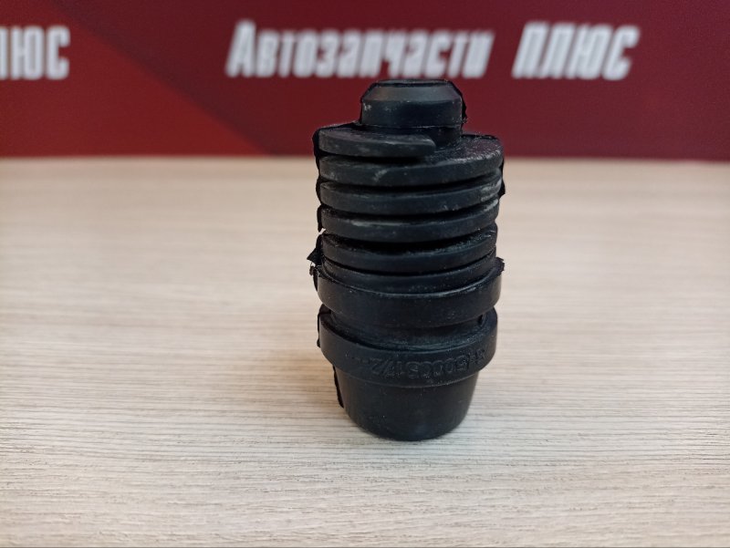 Отбойник капота - фото 3