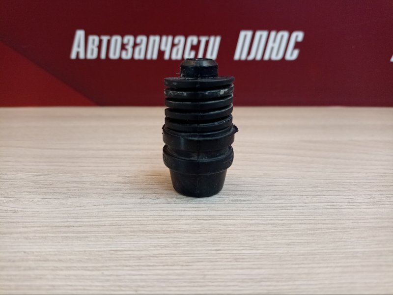 Отбойник капота - фото 3