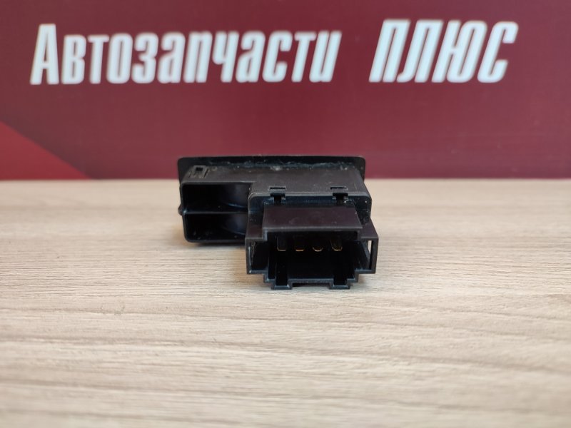 Кнопка стеклоподъемника - фото 4