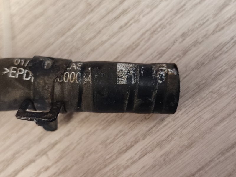 Шланг расширительного бачка - фото 9