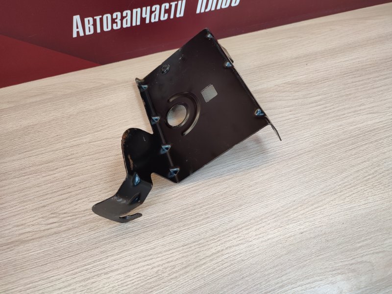 Кронштейн топливного фильтра - фото 4