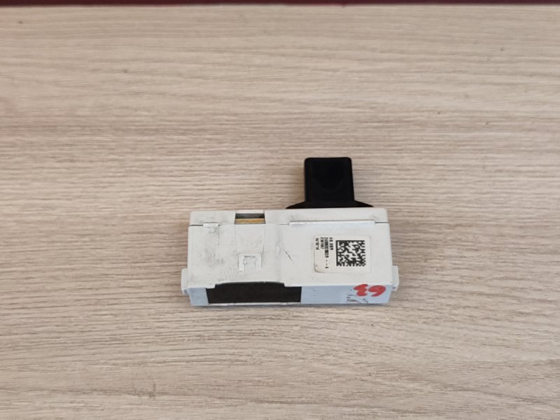 Датчик ремня безопасности - фото 4