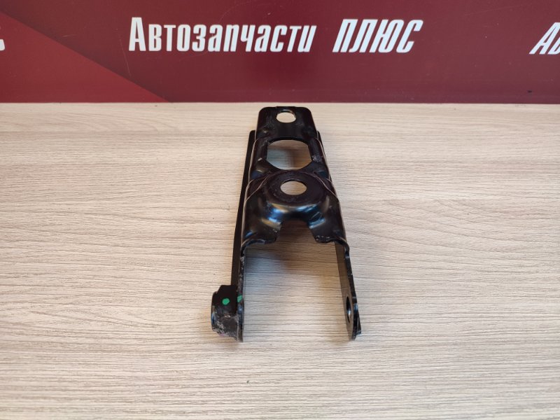 Кронштейн опоры двигателя - фото 1