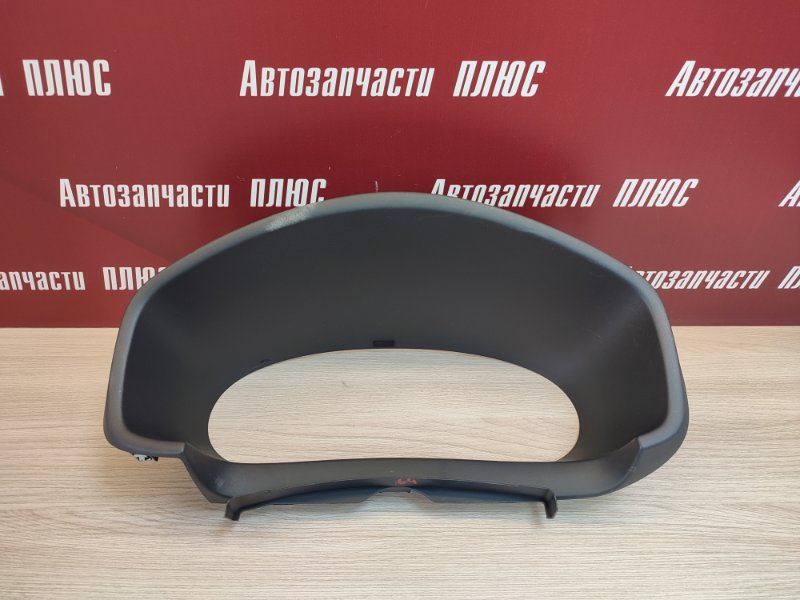 Козырек щитка приборов - фото 1