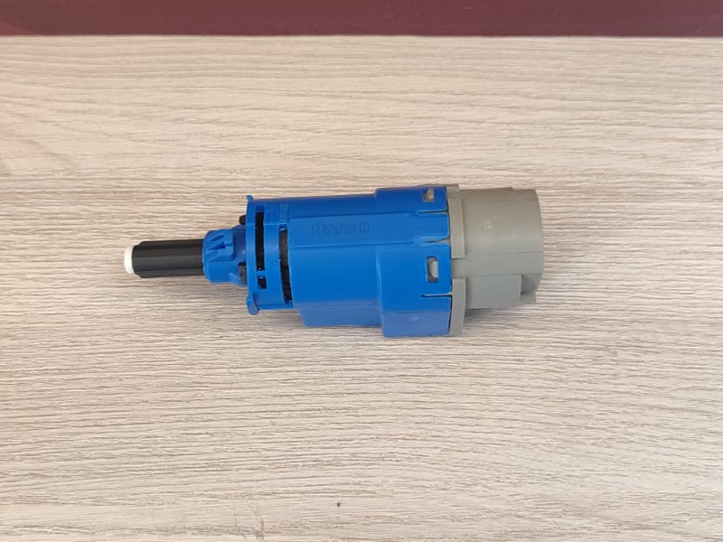 Датчик педали сцепления - фото 2