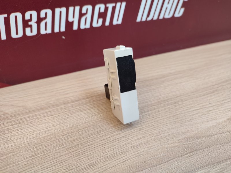 Датчик ремня безопасности - фото 4