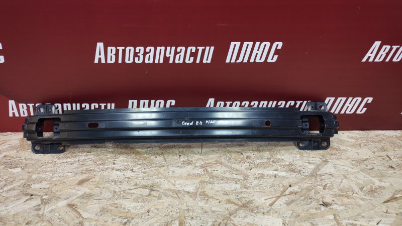 Усилитель бампера - фото 1