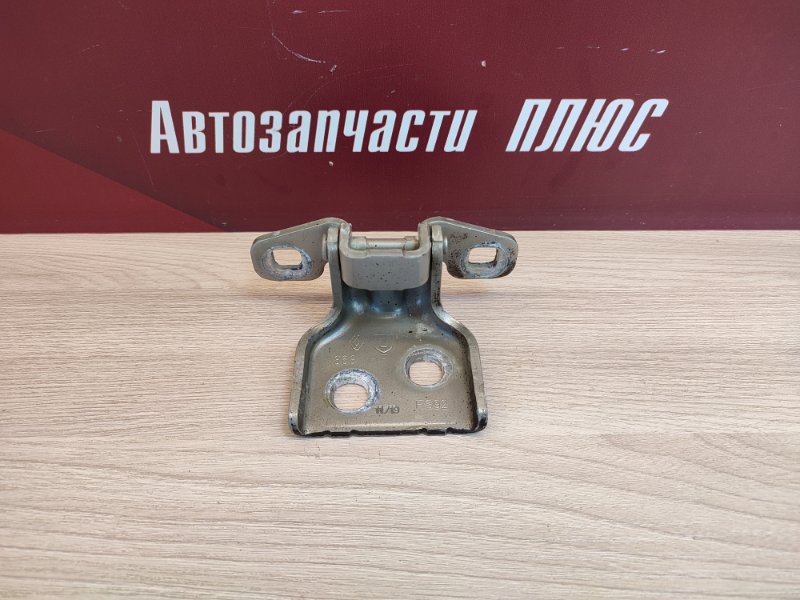 Петля двери - фото 1