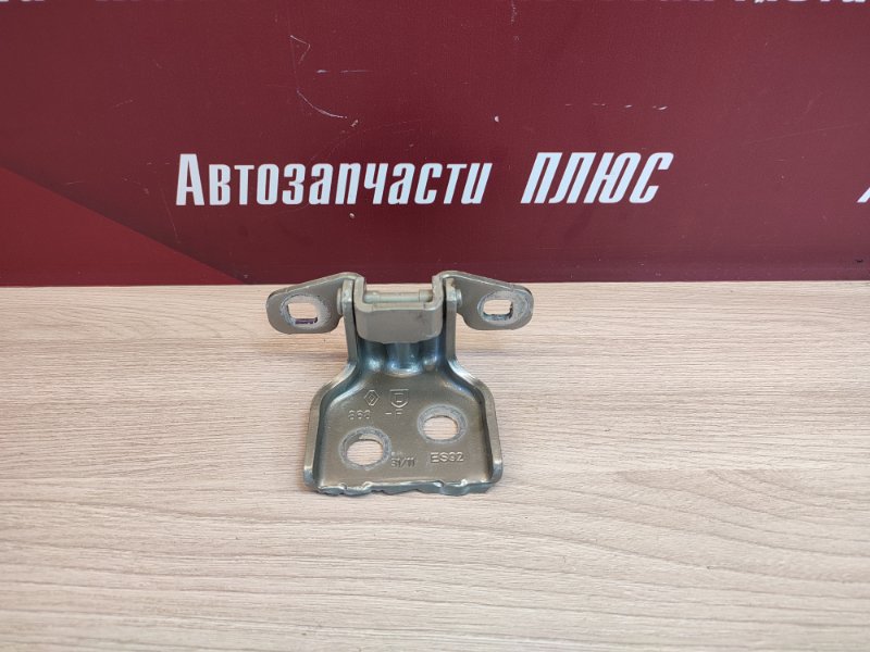 Петля двери - фото 1