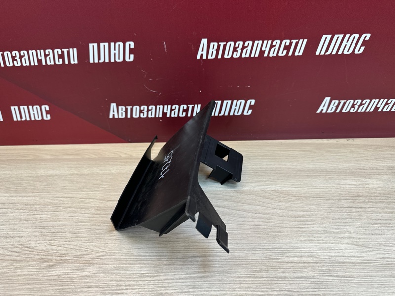 Дефлектор радиатора - фото 10