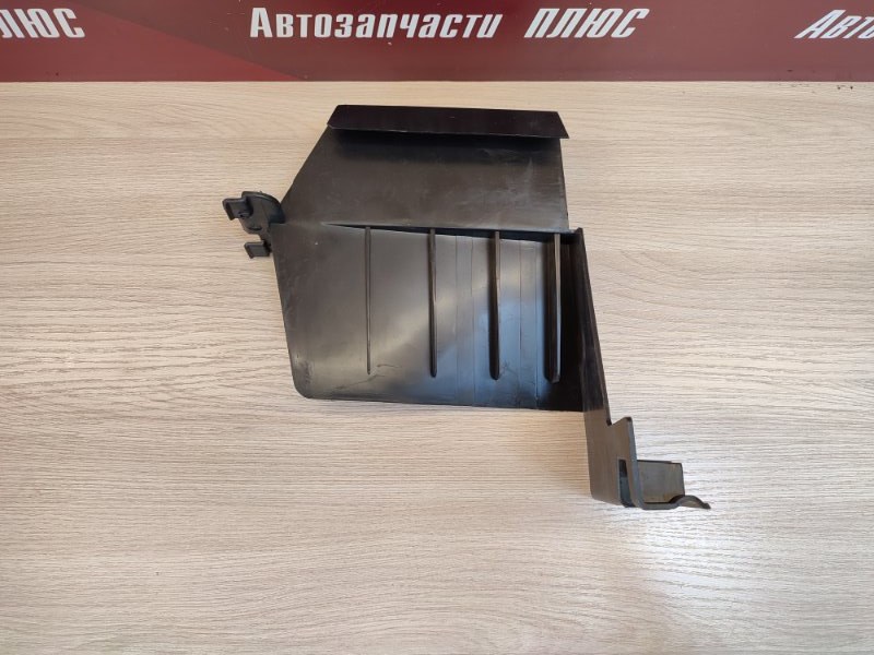 Дефлектор радиатора - фото 5