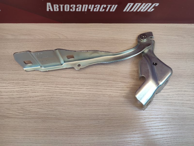 Петля капота - фото 2