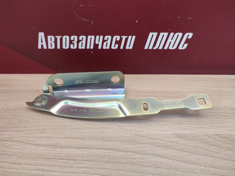 Петля капота - фото 1