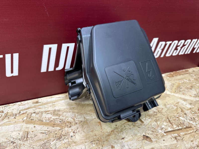 Корпус блока предохранителей - фото 2