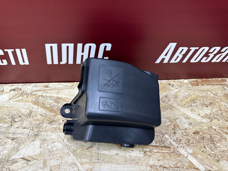 Корпус блока предохранителей - фото 2