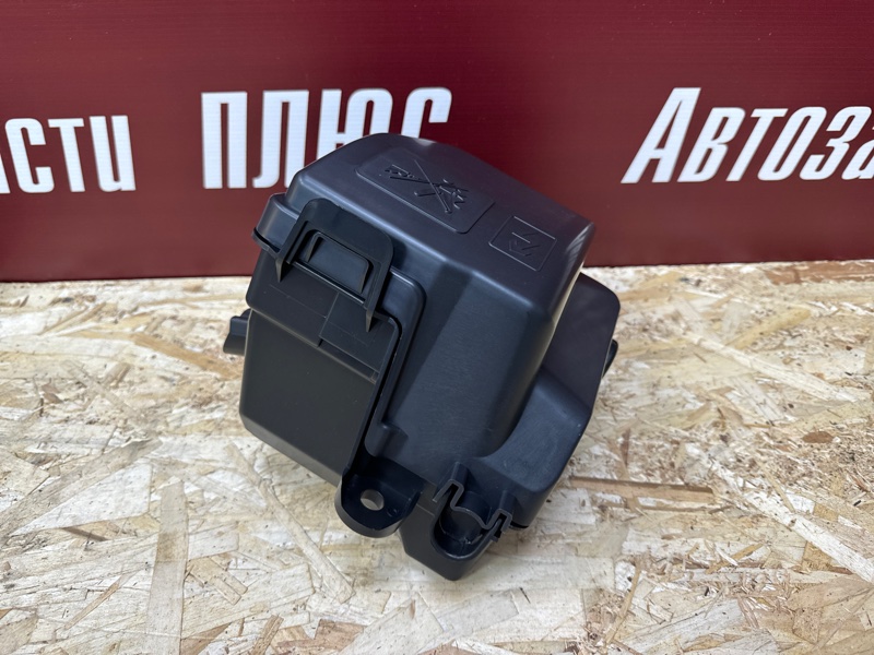 Корпус блока предохранителей - фото 3