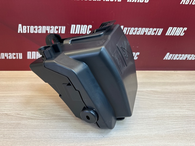 Корпус блока предохранителей - фото 3