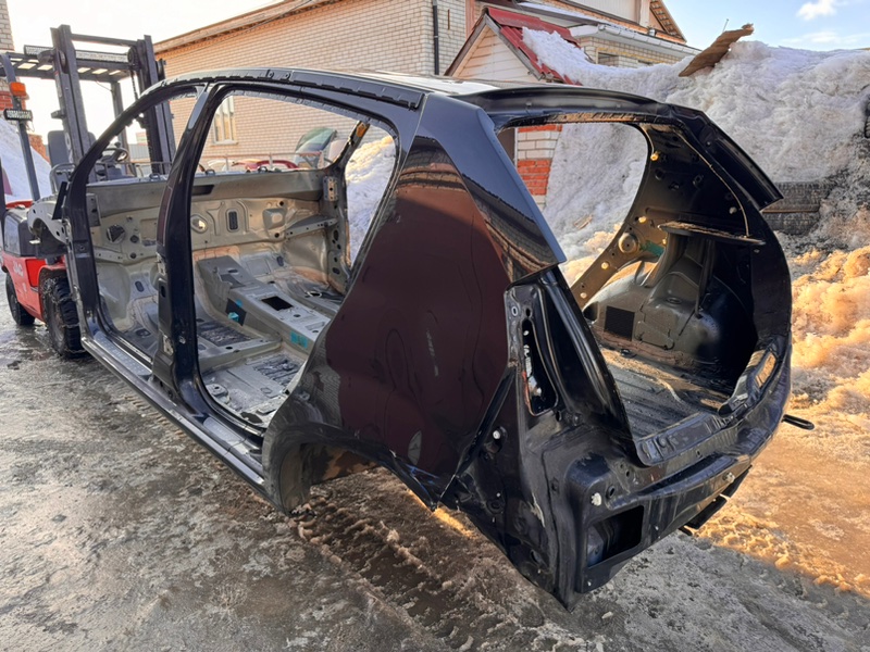 Кузов на запчасти - фото 6