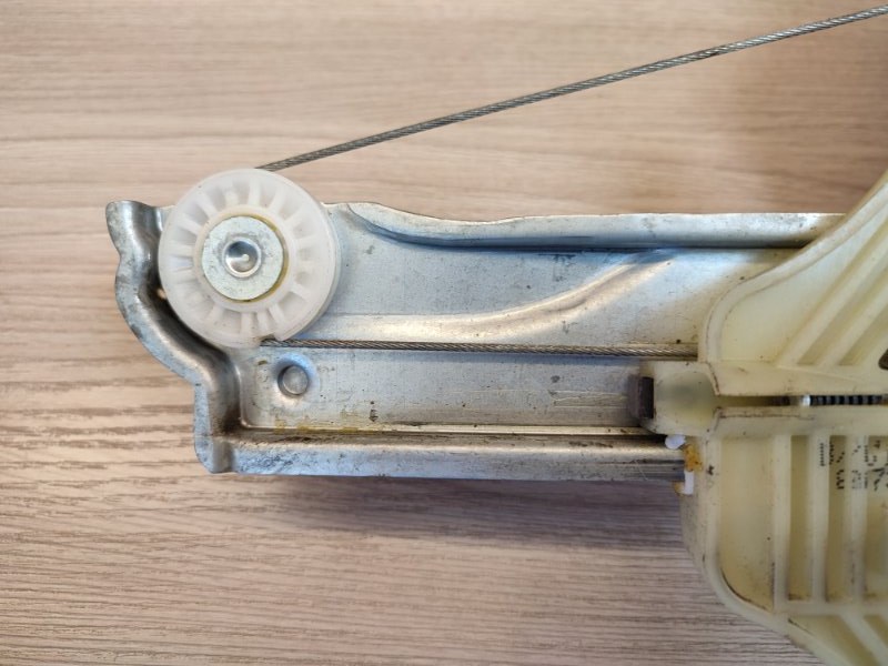 Стеклоподъемник    двери - фото 10