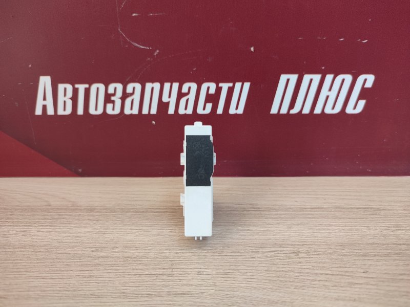 Датчик ремня безопасности - фото 1