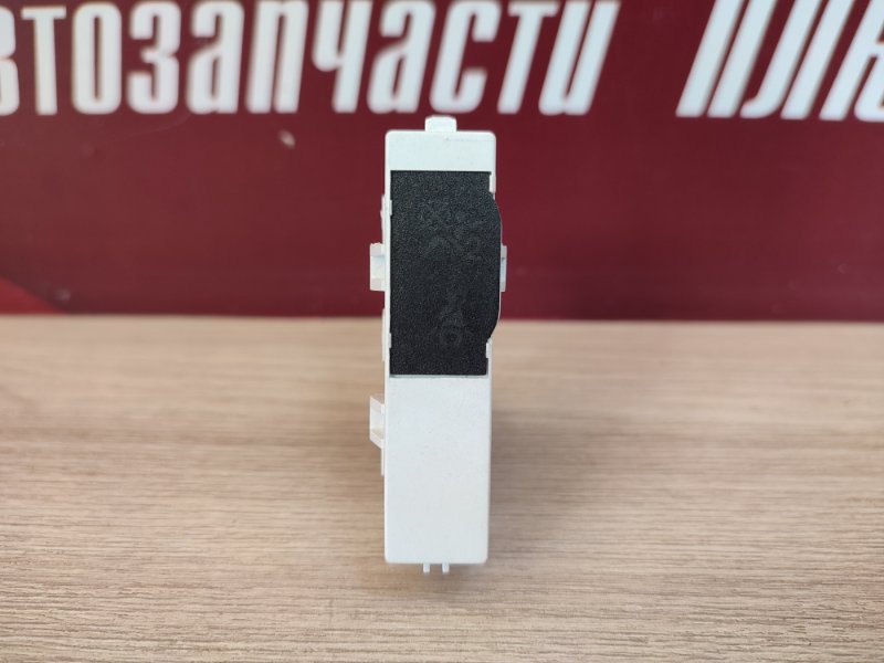 Датчик ремня безопасности - фото 2