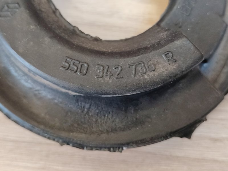 Верхняя опора    пружины - фото 7