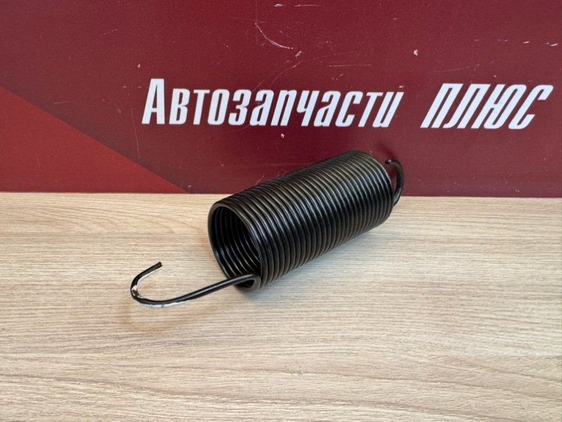 Пружина крышки багажника - фото 2