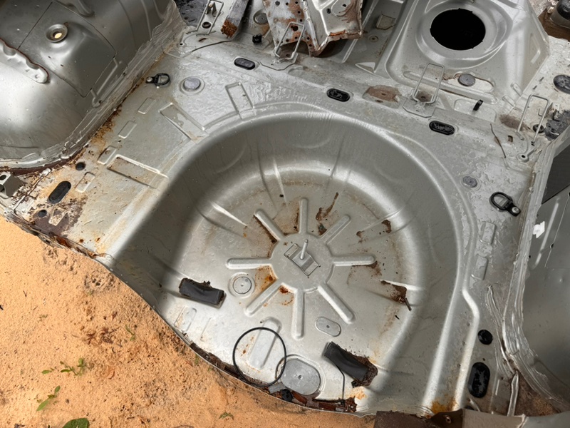 Ниша запасного колеса - фото 3