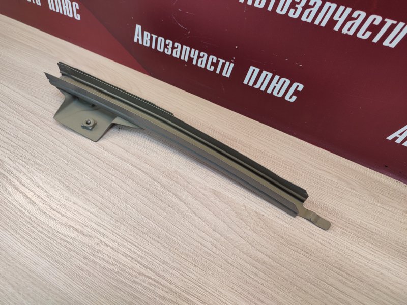 Направляющая стекла двери - фото 3