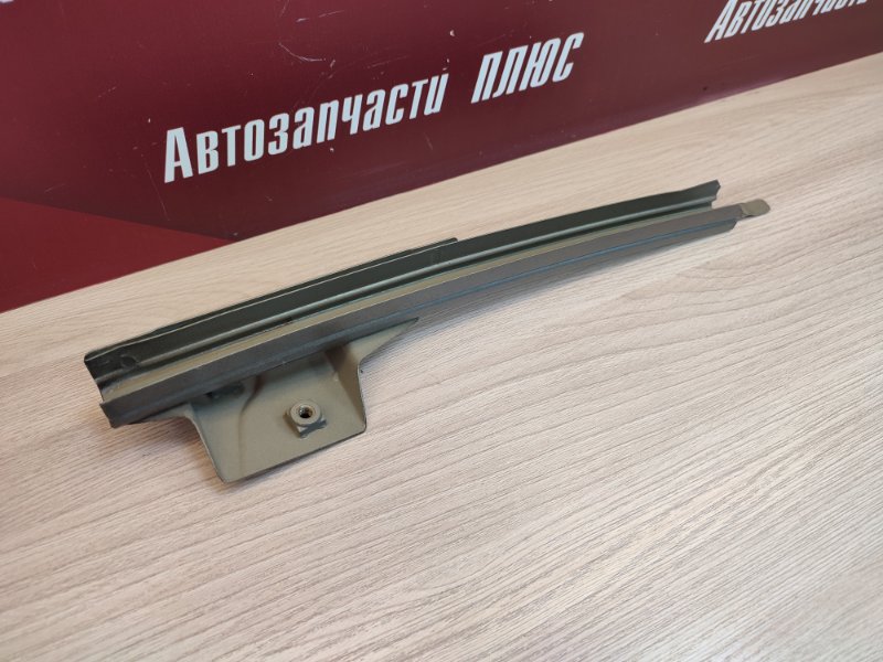 Направляющая стекла двери - фото 4