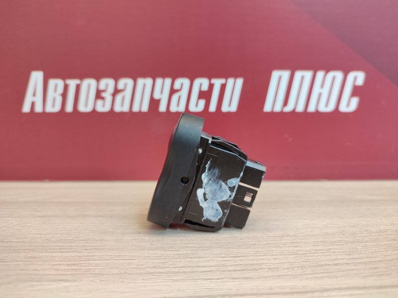 Кнопка стеклоподъемника - фото 3