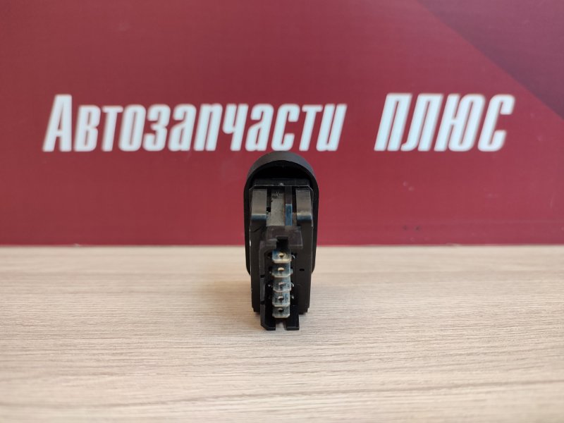 Кнопка стеклоподъемника - фото 4