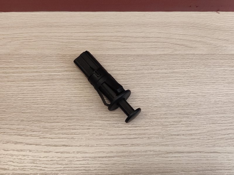 Концевик двери багажника - фото 2