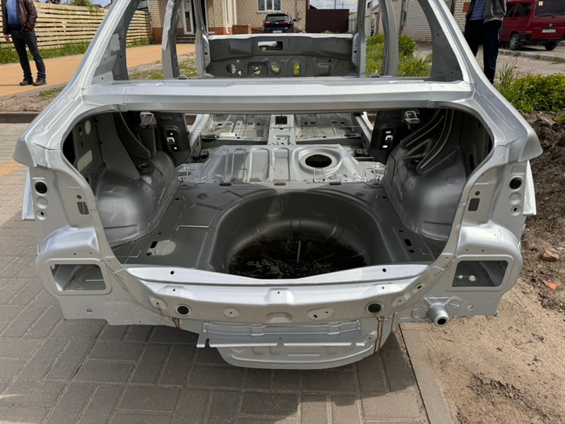 Задняя часть кузова - фото 1