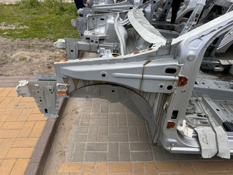 Лонжерон - фото 1