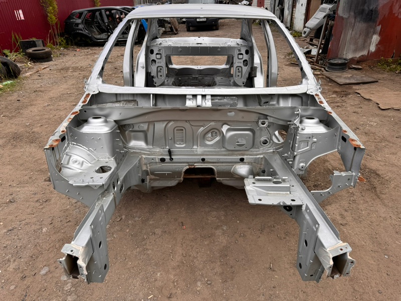 Передняя часть кузова - фото 1