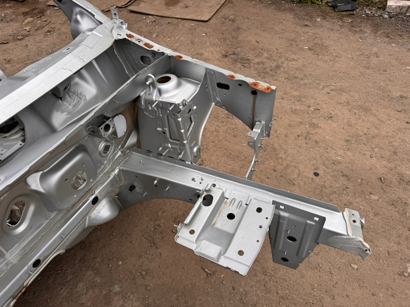 Передняя часть кузова - фото 6